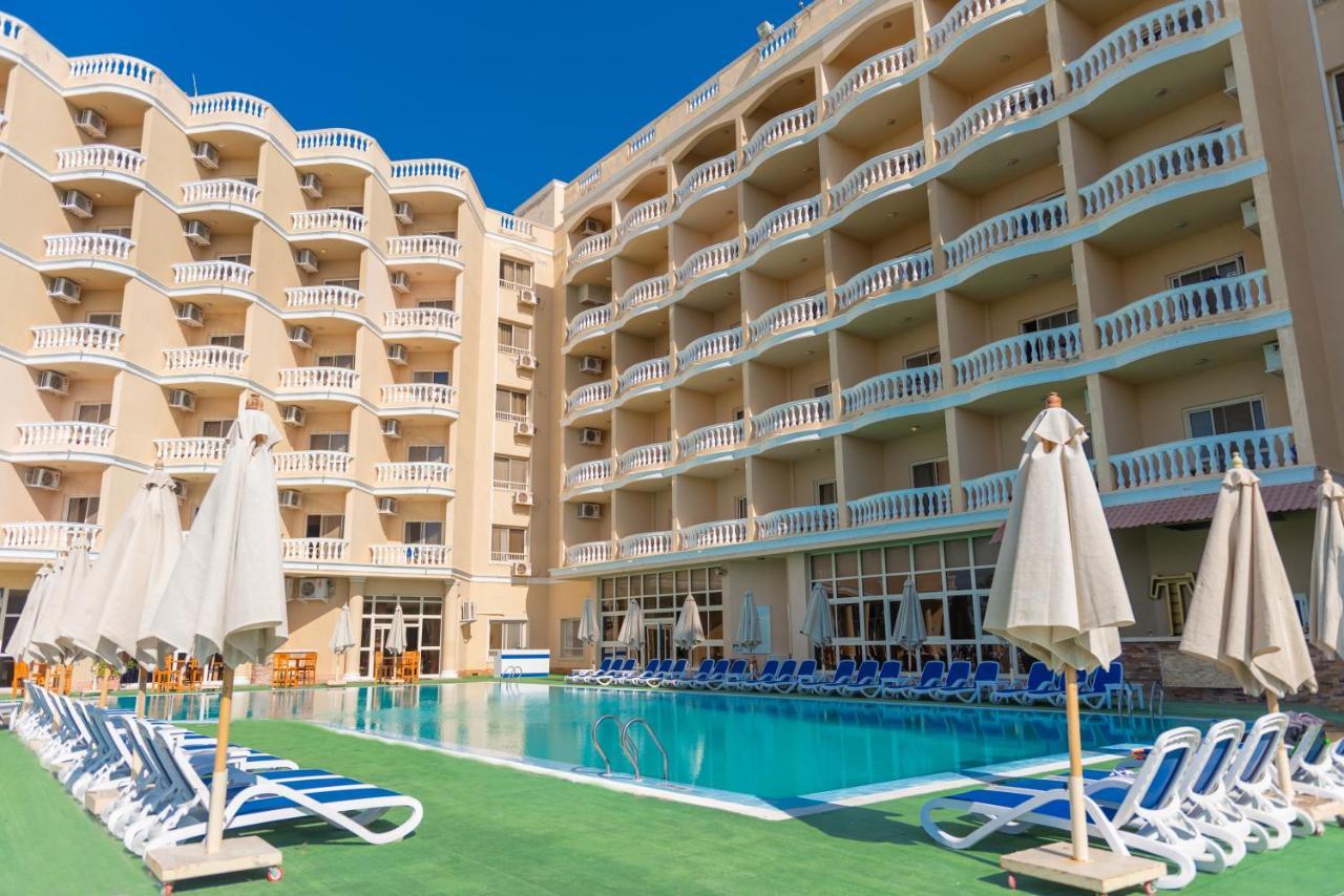 Tolip Family Club Borg El Arab Hotel King Mariout Exterior photo