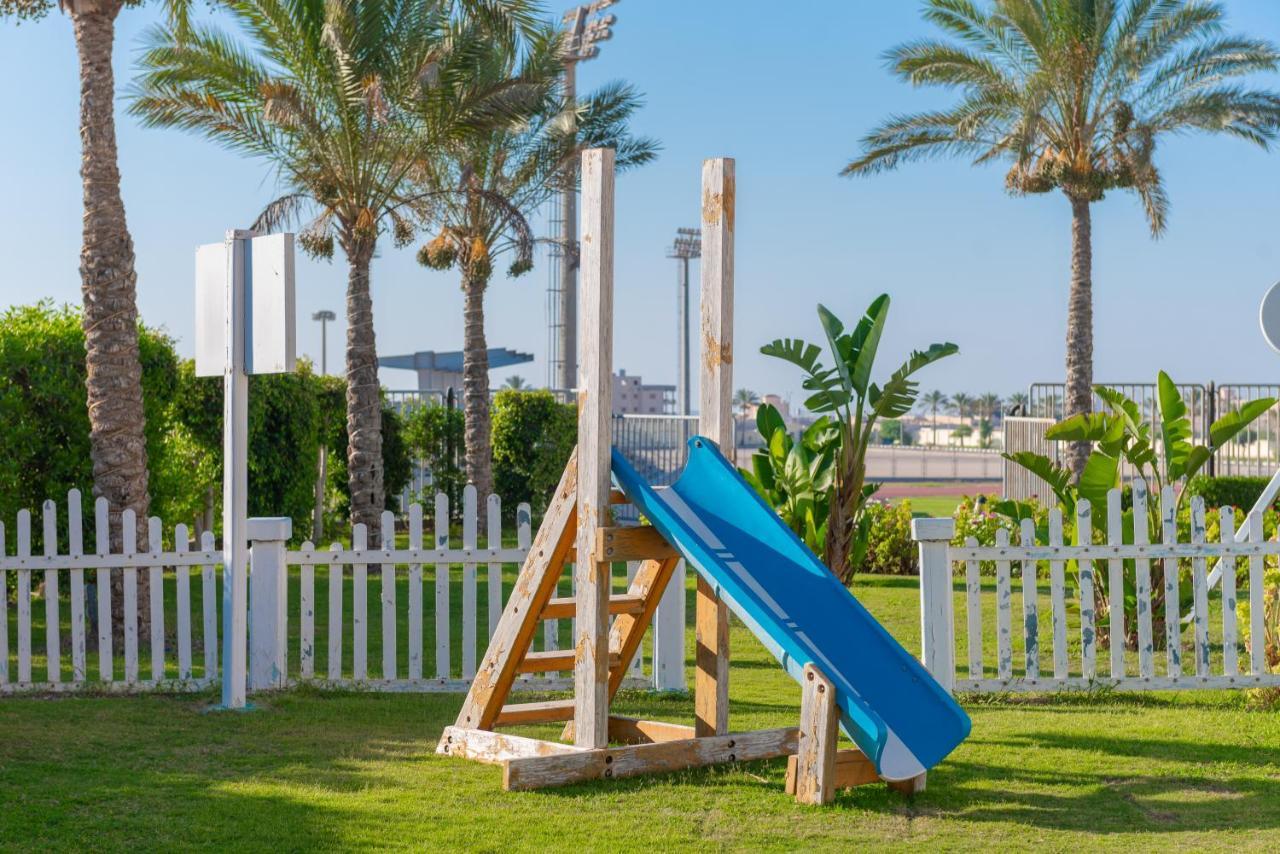 Tolip Family Club Borg El Arab Hotel King Mariout Exterior photo